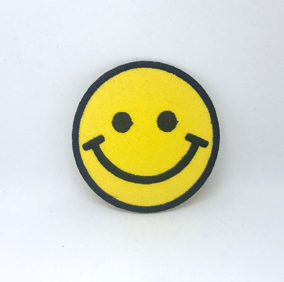 Smiley Face Clothes T Shirt Badge Iron On Sew On Embroidered Patch - Fun Patches