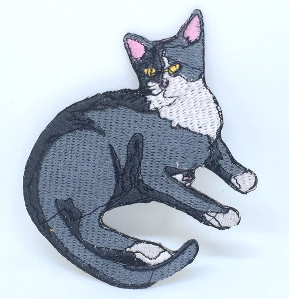 Animal dogs cats snakes honey bee bear spider lamb Iron/Sew on Patches - Cozy Kitty Cute Cat - Fun Patches
